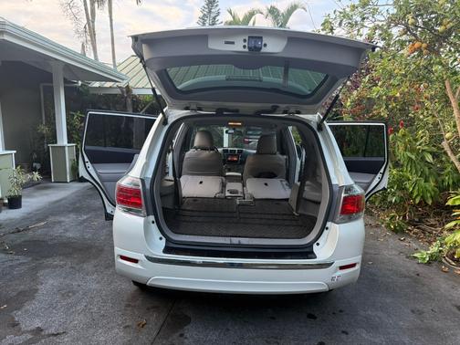 2013 Toyota Highlander Hybrid Base