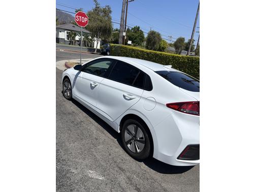 2022 Hyundai IONIQ Hybrid Blue