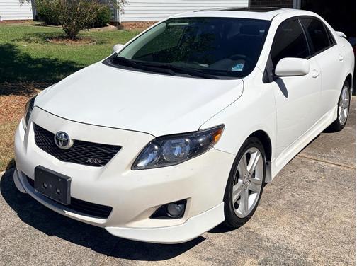 White 2009 Toyota Corolla XRS