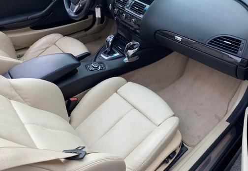 Black 2010 BMW 650 i