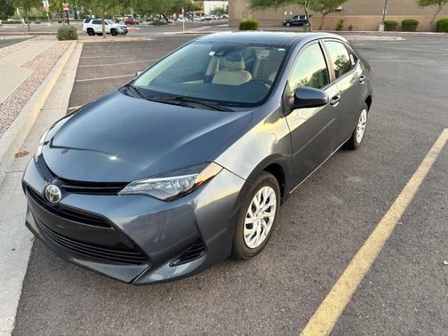 Gray 2018 Toyota Corolla LE