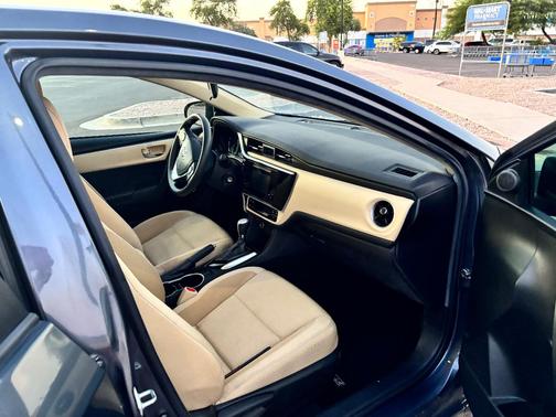 Gray 2018 Toyota Corolla LE