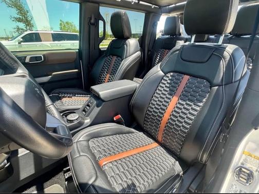 White 2023 Ford Bronco Outer Banks