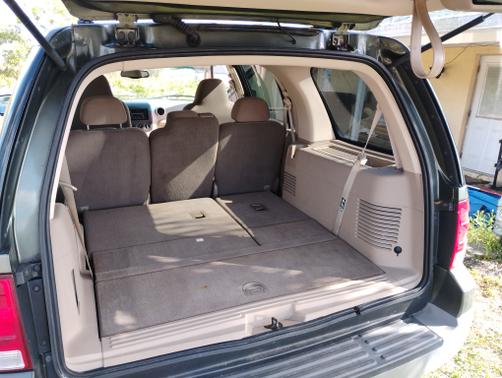 2003 Ford Expedition XLT