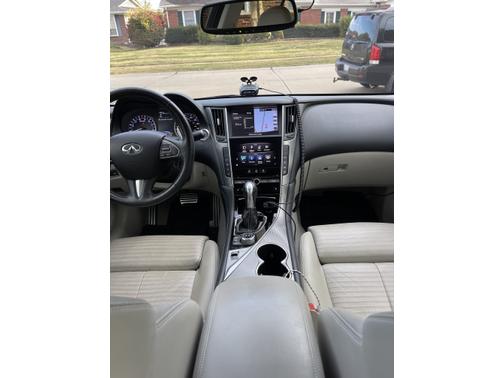 2016 INFINITI Q50 3.0t Red Sport 400