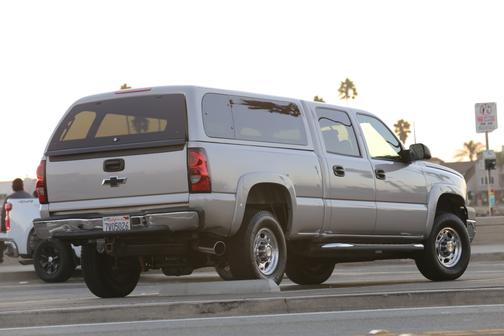 2005 Chevrolet Silverado 2500 LT H/D Crew Cab