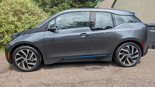 Gray 2017 BMW i3 94 Ah w/Range Extender