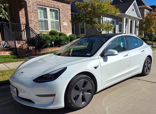 2022 Tesla Model 3 Base