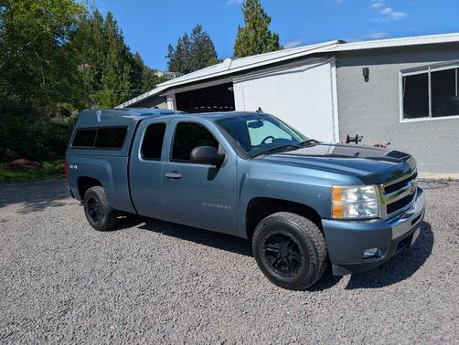 Blue 2010 Chevrolet Silverado 1500 LT