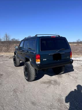 1998 Jeep Cherokee Sport 4WD