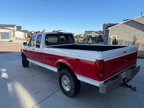 Red 1997 Ford F-250 Base