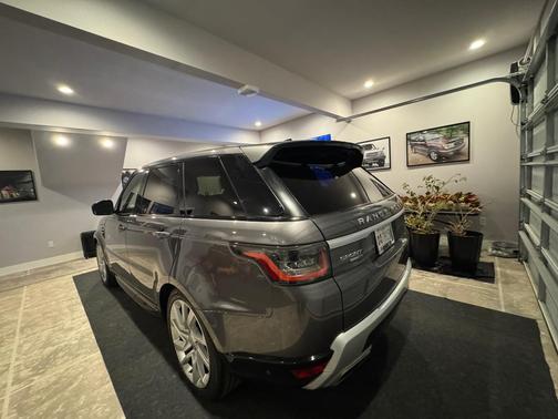 Gray 2018 Land Rover Range Rover Sport HSE
