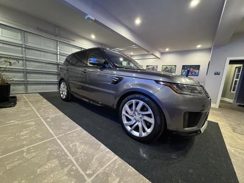 Gray 2018 Land Rover Range Rover Sport HSE