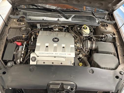 Brown 2003 Cadillac DeVille Base