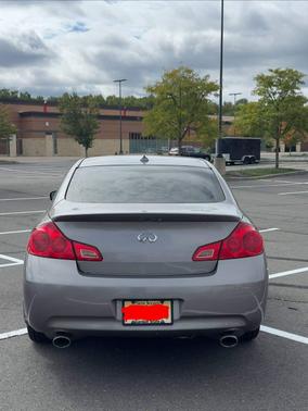 Gray 2009 INFINITI G37 x