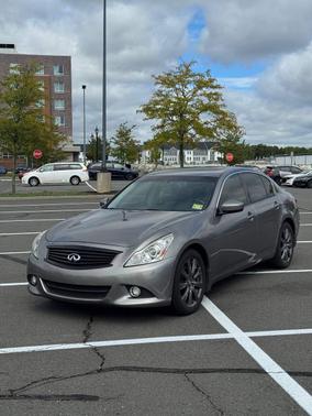 Gray 2009 INFINITI G37 x