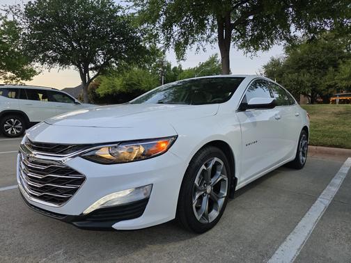 White 2020 Chevrolet Malibu LT