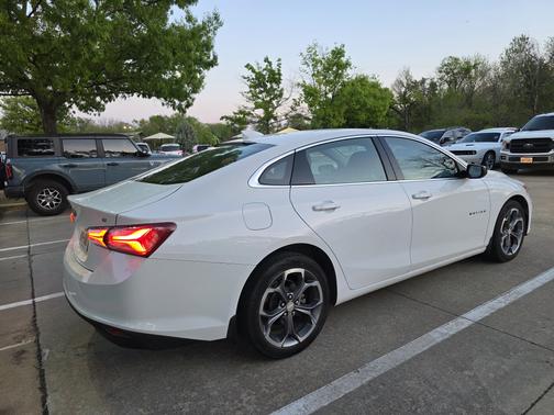 White 2020 Chevrolet Malibu LT