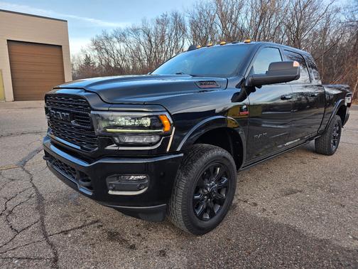 2022 RAM 3500 Limited
