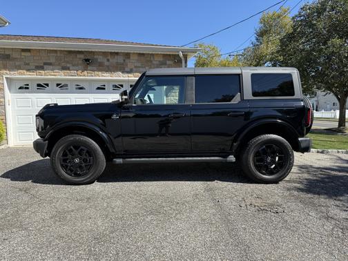 2021 Ford Bronco Outer Banks