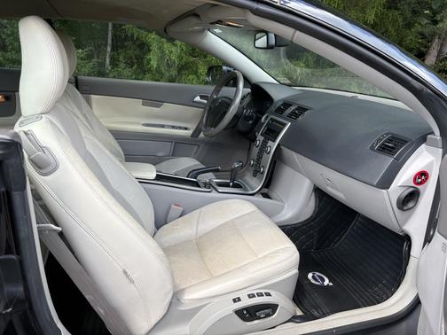 2009 Volvo C70 T5