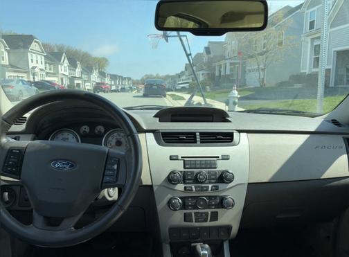 Silver 2010 Ford Focus SE