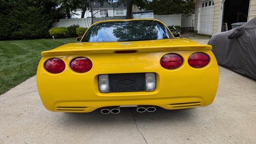2003 Chevrolet Corvette Base