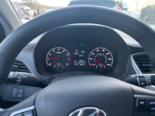2019 Hyundai Accent SE