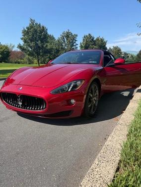 Red 2015 Maserati GranTurismo Base