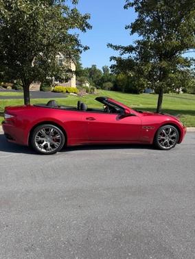 Red 2015 Maserati GranTurismo Base