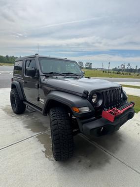 Gray 2019 Jeep Wrangler Sport