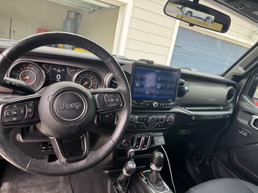 Gray 2019 Jeep Wrangler Sport