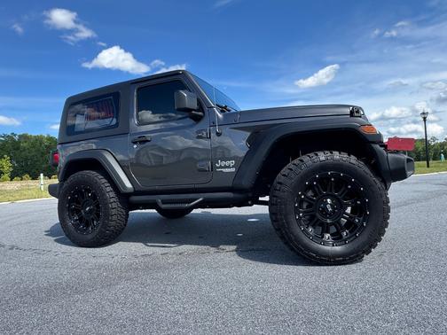 Gray 2019 Jeep Wrangler Sport