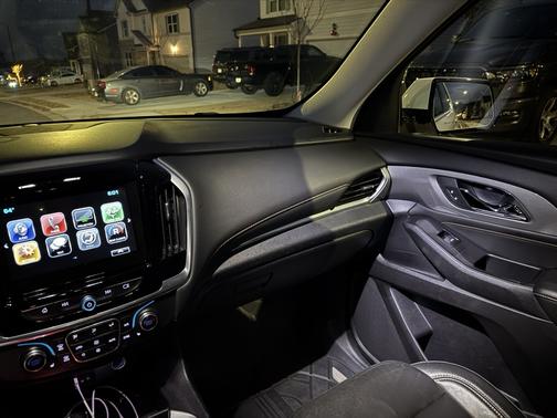 White 2019 Chevrolet Traverse LT Leather