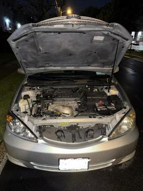 Silver 2004 Toyota Camry LE
