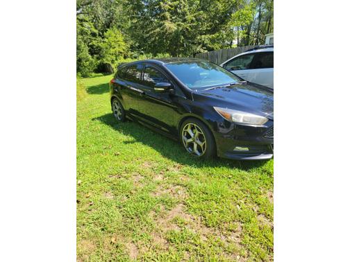 2017 Ford Focus ST Base
