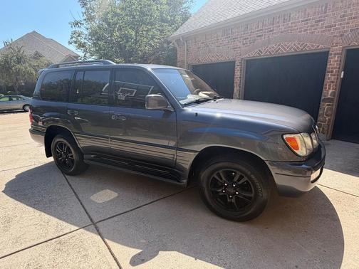 Gray 2003 Lexus LX 470 Base