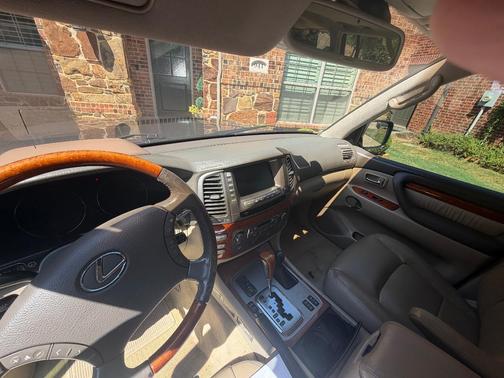 Gray 2003 Lexus LX 470 Base
