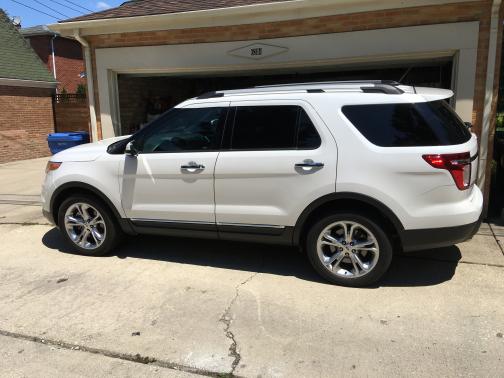 Photo 5 of 6 of 2014 Ford Explorer Limited