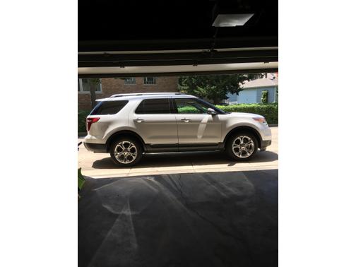 Photo 6 of 6 of 2014 Ford Explorer Limited