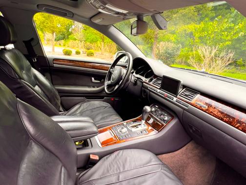 2005 Audi A8 L 4.2 quattro