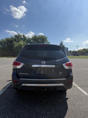 2015 Nissan Pathfinder SV