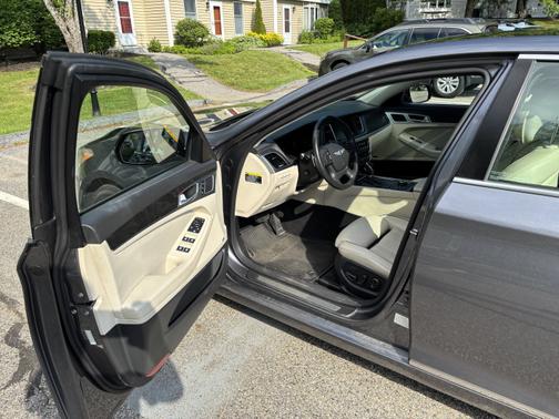 2016 Hyundai Genesis 3.8