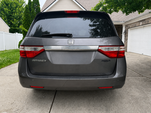 Gray 2013 Honda Odyssey EX