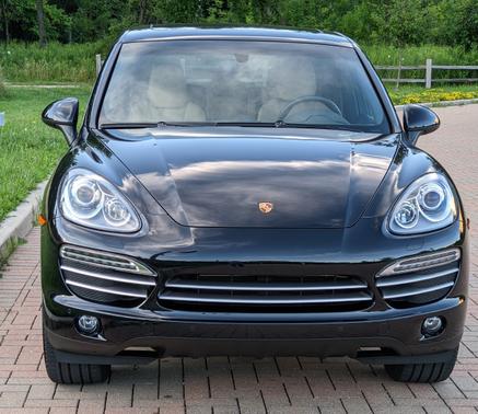2014 Porsche Cayenne Cayenne Platinum Edition