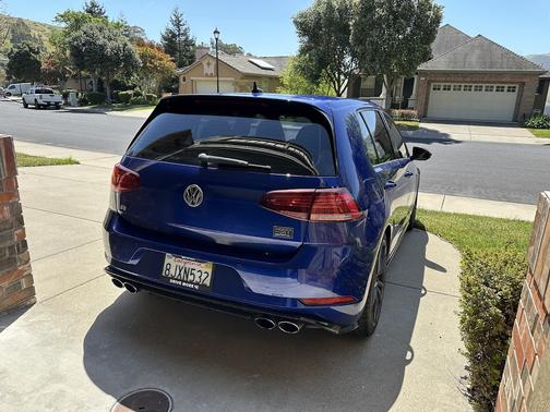 2019 Volkswagen Golf R 4-Door w/DCC & Navigation