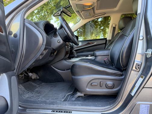 Gray 2017 INFINITI QX60 Base