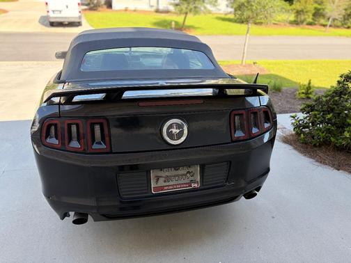 Black 2014 Ford Mustang V6