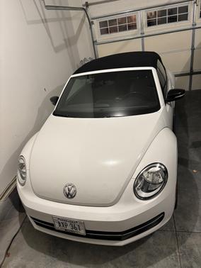 White 2013 Volkswagen Beetle 2.0T