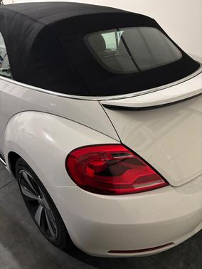 White 2013 Volkswagen Beetle 2.0T
